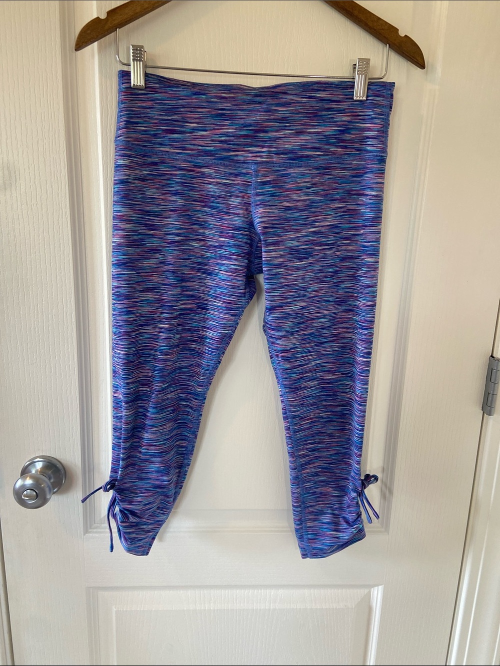 Purple Multicolor Capri Leggings with Ruched Ankles